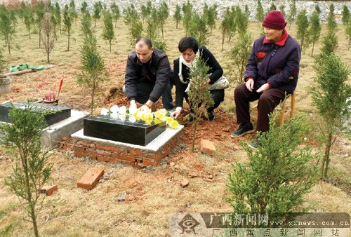 桂林一村出9亩地建公益性墓园 三分之一收费(图)-广西新闻网